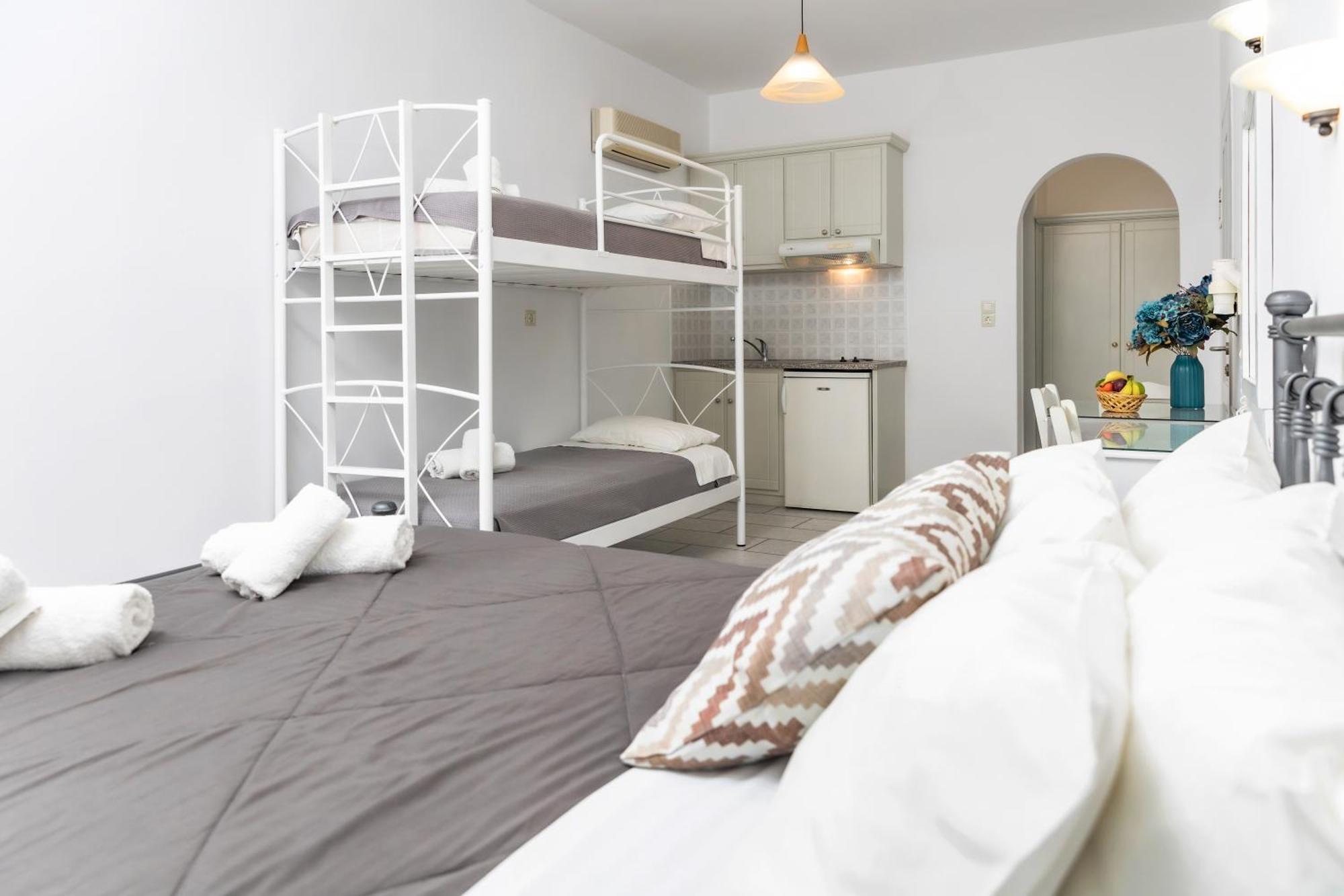 Depis Studios & Apartments Naxos City 외부 사진