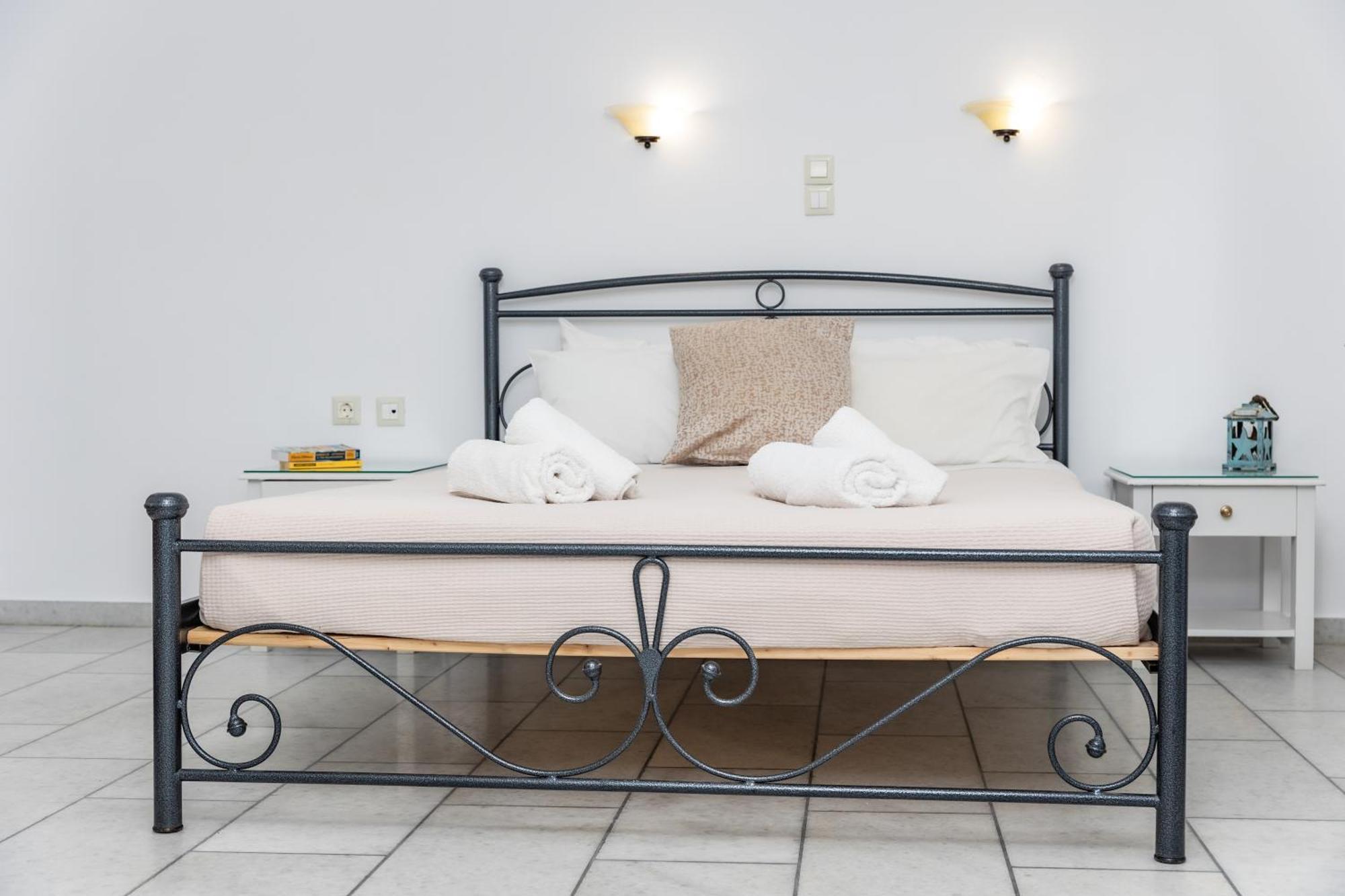 Depis Studios & Apartments Naxos City 외부 사진