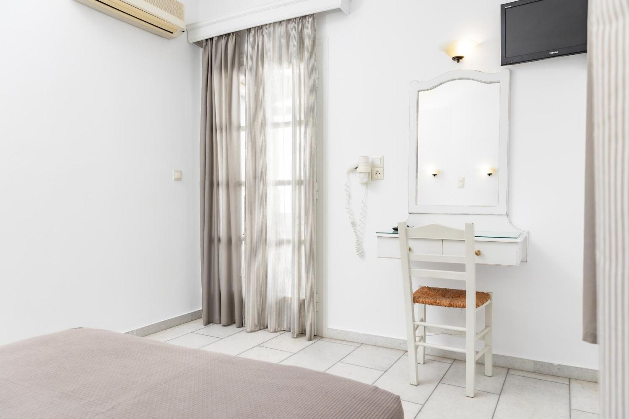 Depis Studios & Apartments Naxos City 외부 사진