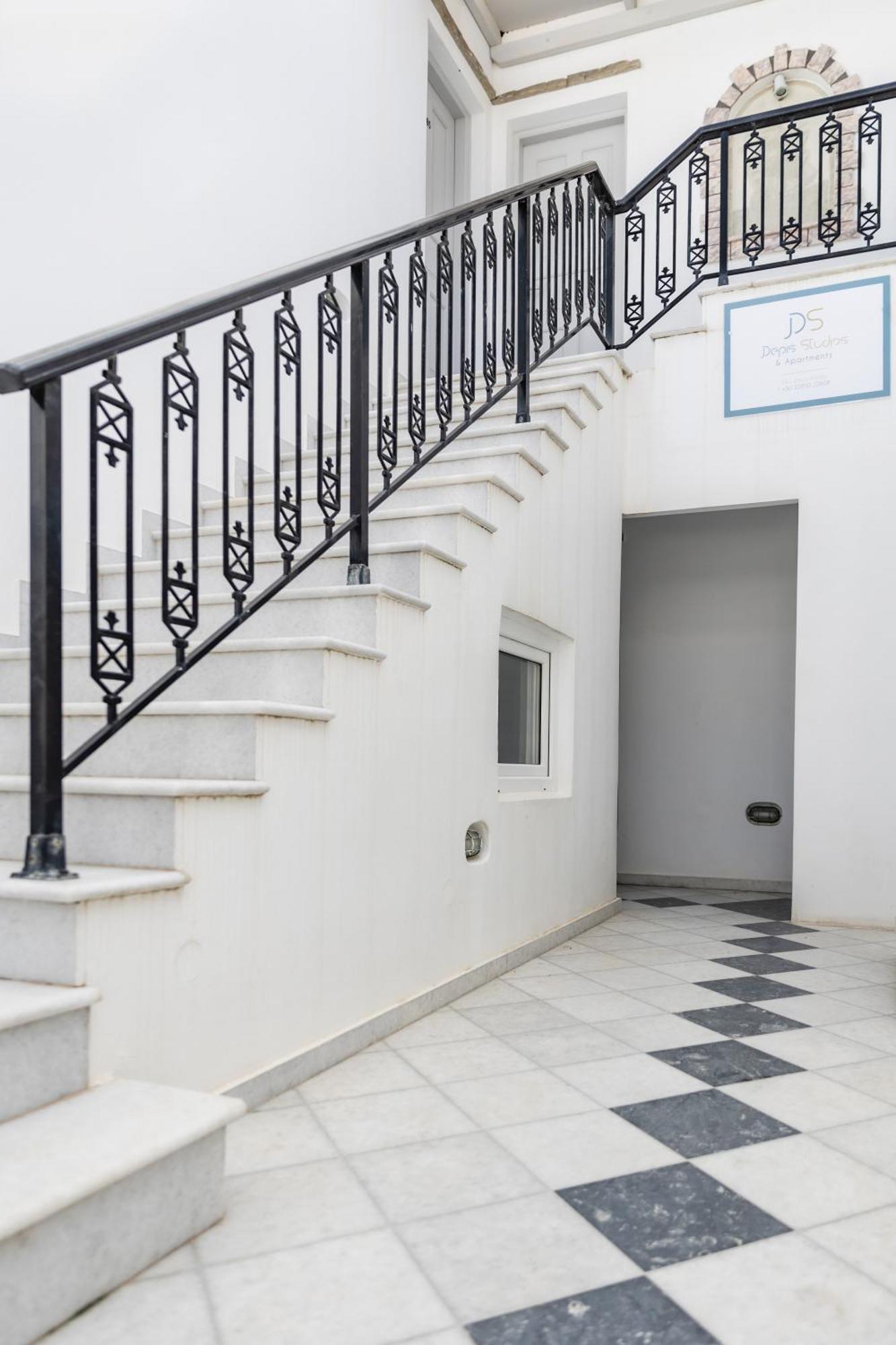 Depis Studios & Apartments Naxos City 외부 사진