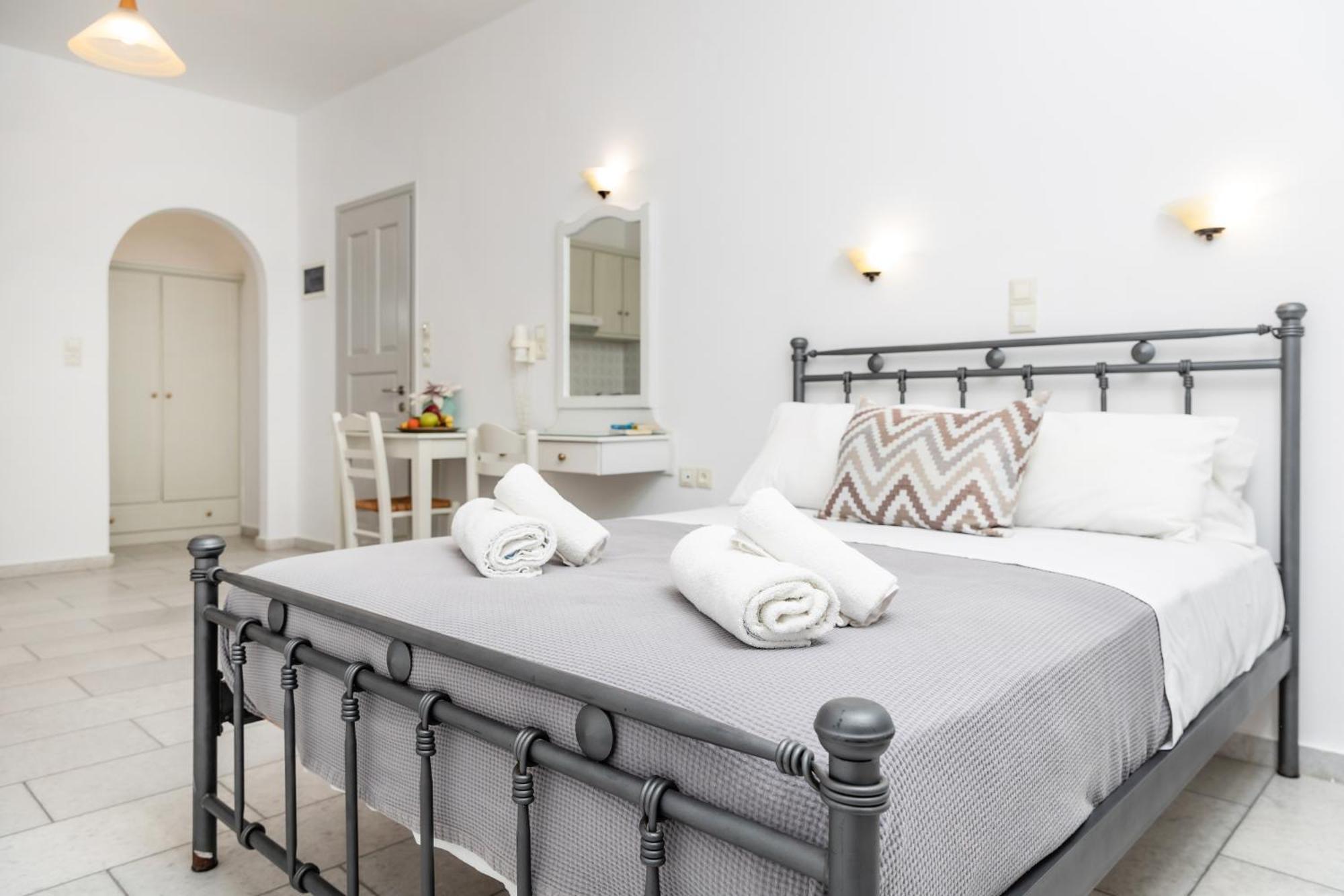Depis Studios & Apartments Naxos City 외부 사진